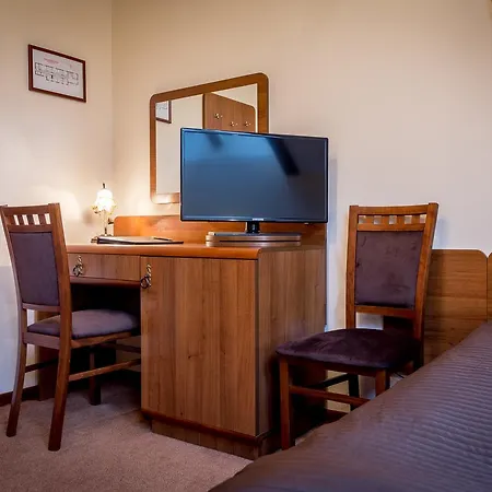 - Karczma Klimtówka Hotel 3*